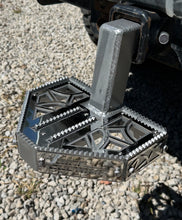 Load image into Gallery viewer, Hitch Step