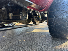 Load image into Gallery viewer, 14+ Ram 2500 “Traction Bar” Axle Brackets