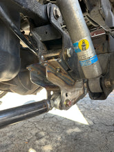Load image into Gallery viewer, 2014 - 2026 Ram 2500 Mini Cradle Kit