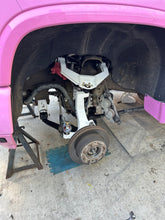 Load image into Gallery viewer, 6”-8” lift 20-25 GM HD 2500/3500
